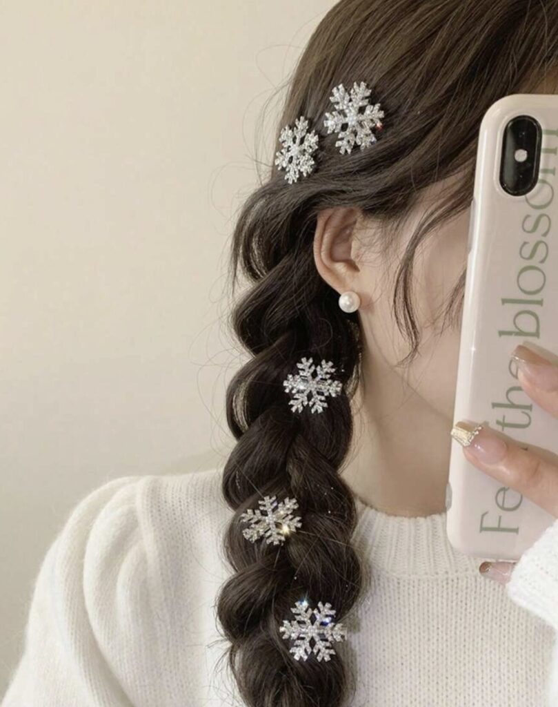 ❄️12月、新しい冬衣装がたくさん届きました♡ こんにちは、博多店スタッフのアリサです( ˶ ᵕ ˶♡ )